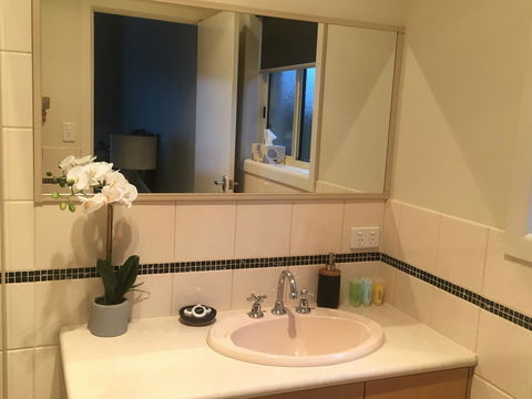 Apartment 229 Mount Gambier - Broome Tourism 4