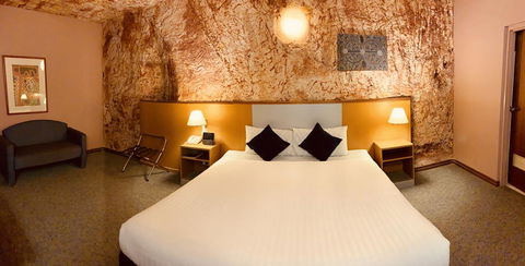 Desert Cave Hotel - Broome Tourism 2
