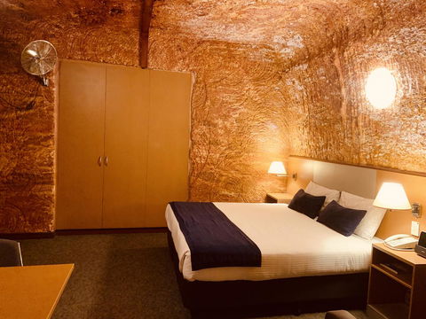 Desert Cave Hotel - Broome Tourism 14