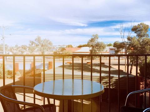 Desert Cave Hotel - Broome Tourism 0