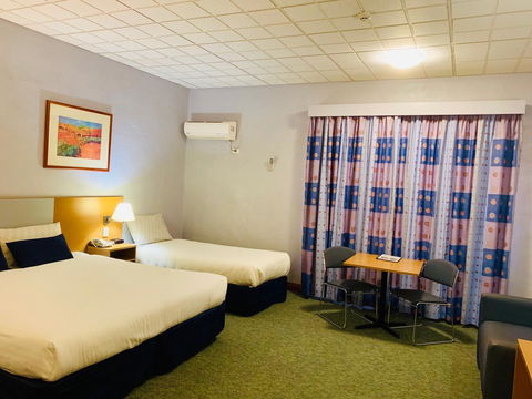 Desert Cave Hotel - Broome Tourism 32