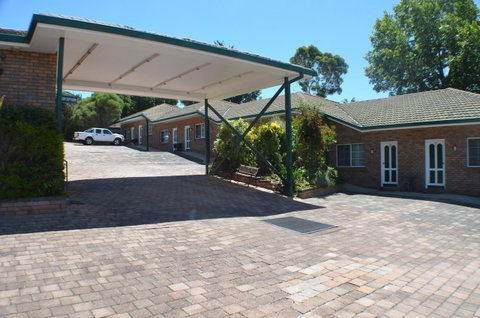 Deer Park Motor Inn Armidale - Broome Tourism 31