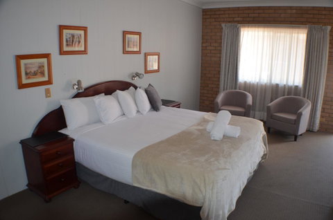 Deer Park Motor Inn Armidale - Broome Tourism 5