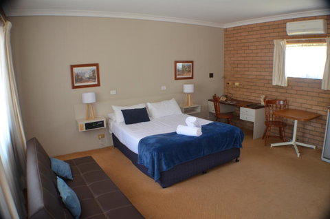 Deer Park Motor Inn Armidale - Broome Tourism 7