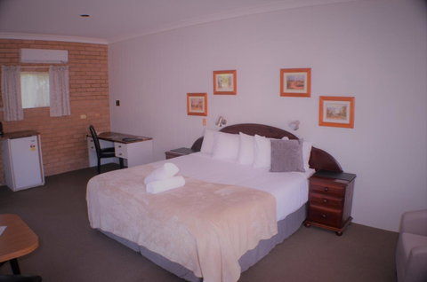 Deer Park Motor Inn Armidale - Broome Tourism 12