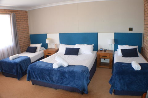 Deer Park Motor Inn Armidale - Broome Tourism 10