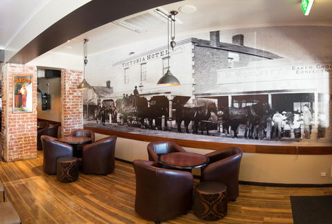 Victoria Hotel Strathalbyn - Broome Tourism 19