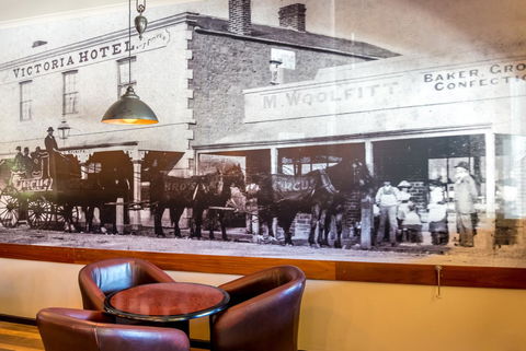Victoria Hotel Strathalbyn - Broome Tourism 22