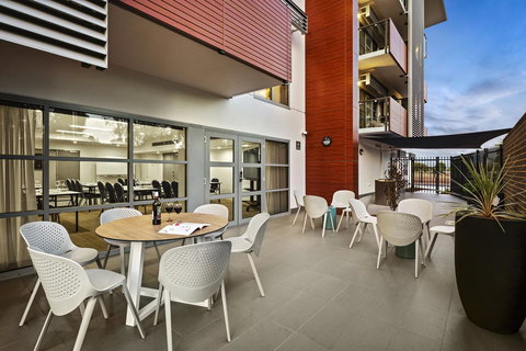 Quest Griffith - Broome Tourism 8