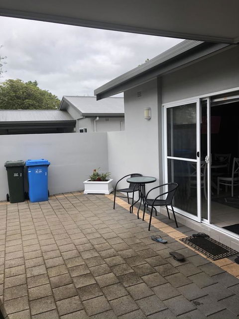 Limestone Coast Lifestyle Apartments - Broome Tourism 1