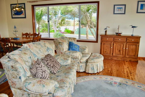 Annie\'s Balquhidder Cottage - Broome Tourism 9