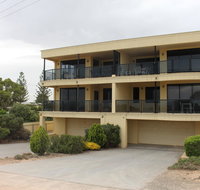 The Lighthouse - Beachfront Accommodation - Broome Tourism