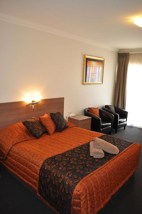 Augusta Courtyard Motel - Broome Tourism 1