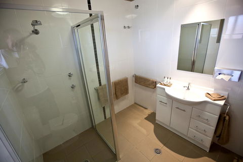 Cattlemans Country Motor Inn & Serviced Apartments - Broome Tourism 6
