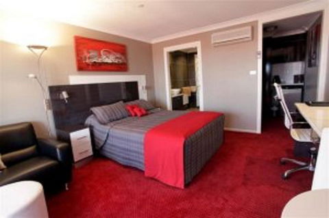 Cattlemans Country Motor Inn & Serviced Apartments - Broome Tourism 11