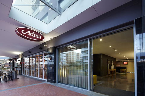 Adina Apartment Hotel Wollongong - Broome Tourism 24