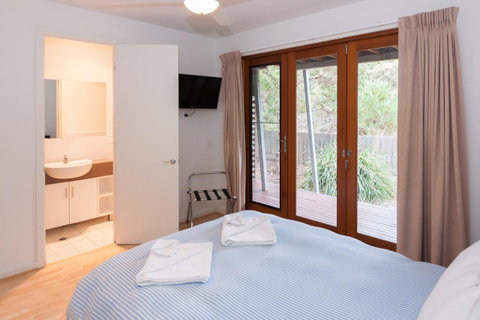 South Shores Trevally Villa 38 - South Shores Normanville - Broome Tourism 1