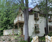Aldgate Creek Cottage Bed and Breakfast