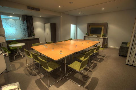 Walkers Arms Hotel - Broome Tourism 7