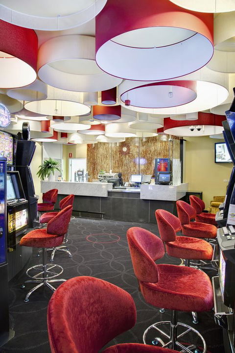 Walkers Arms Hotel - Broome Tourism 6