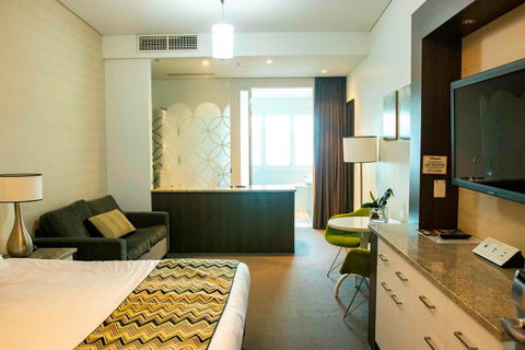 Walkers Arms Hotel - Broome Tourism 1