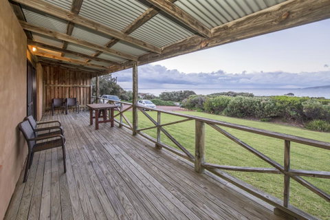Chandlers Smiths Beach Villas - Broome Tourism 11
