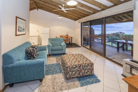 Chandlers Smiths Beach Villas - Broome Tourism 3