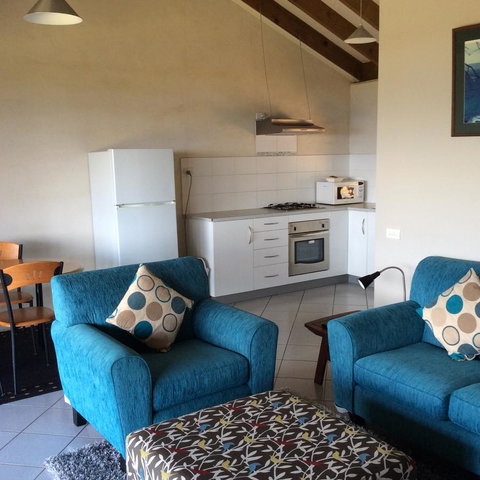 Chandlers Smiths Beach Villas - Broome Tourism 4