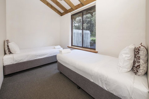 Chandlers Smiths Beach Villas - Broome Tourism 7