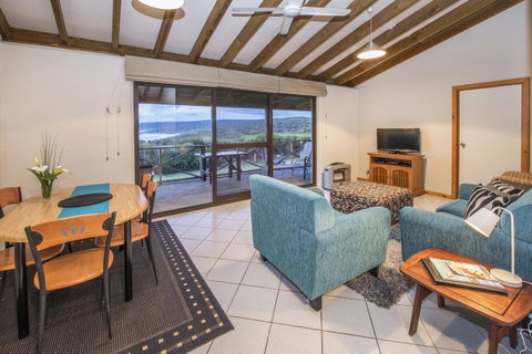Chandlers Smiths Beach Villas - Broome Tourism 1