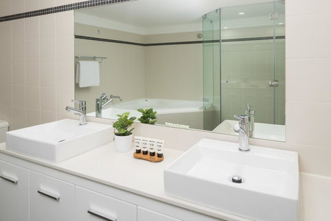 Esplanade Hotel Fremantle - By Rydges - Broome Tourism 13