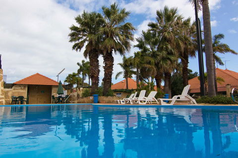 Mandurah Family Resort - Broome Tourism 23