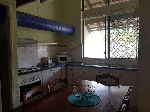 Mandurah Family Resort - Broome Tourism 8