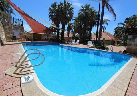 Mandurah Family Resort - Broome Tourism 25