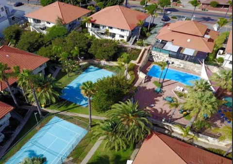 Mandurah Family Resort - Broome Tourism 4