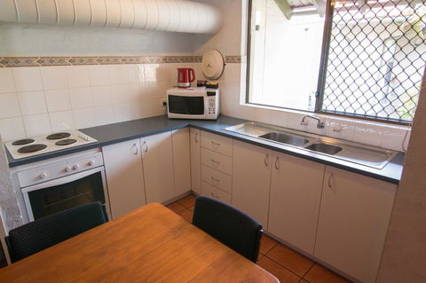 Mandurah Family Resort - Broome Tourism 43