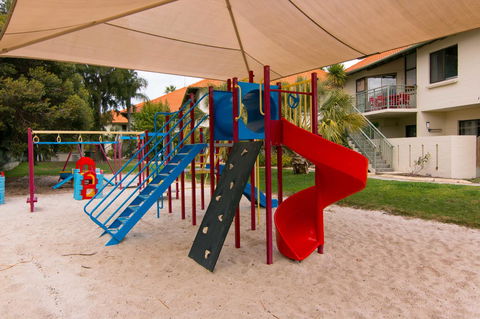 Mandurah Family Resort - Broome Tourism 31