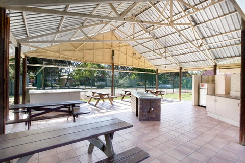 Armidale Tourist Park - Broome Tourism 23