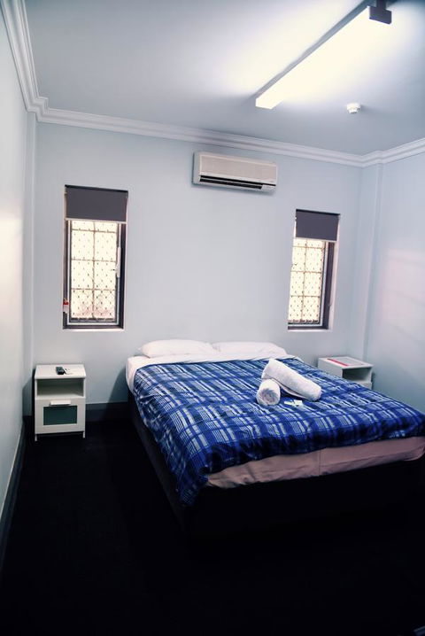 The Emperors Crown Hostel - Broome Tourism 27