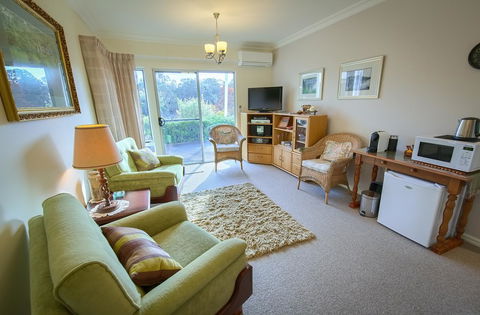 Glenelg On King Bed & Breakfast - Broome Tourism 2