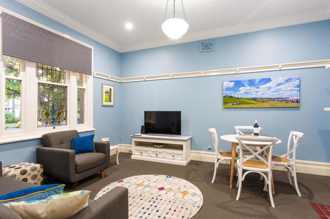 Blue Door Apartments - Broome Tourism 2
