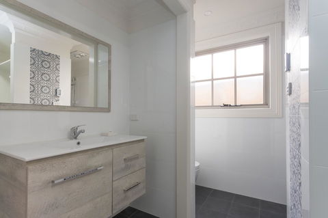 Blue Door Apartments - Broome Tourism 15