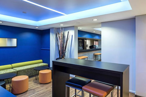 Quality Hotel Ambassador Perth - Broome Tourism 17