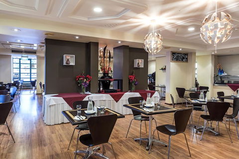 Quality Hotel Ambassador Perth - Broome Tourism 14