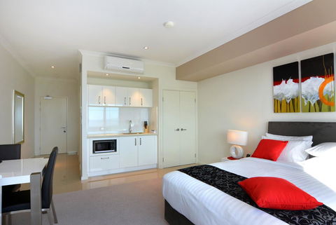 Bunbury Seaview Apartments - Broome Tourism 13