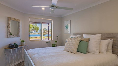 Starboard Views Kalbarri - River Front Apartment - Broome Tourism 4