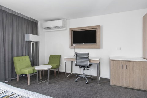 Metro Hotel Perth - Broome Tourism 21