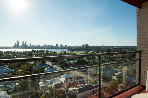 Metro Hotel Perth - Broome Tourism 6