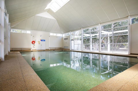 Calming Waters - Pet Friendly - Community Pool - Broome Tourism 6