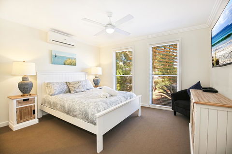Calming Waters - Pet Friendly - Community Pool - Broome Tourism 5